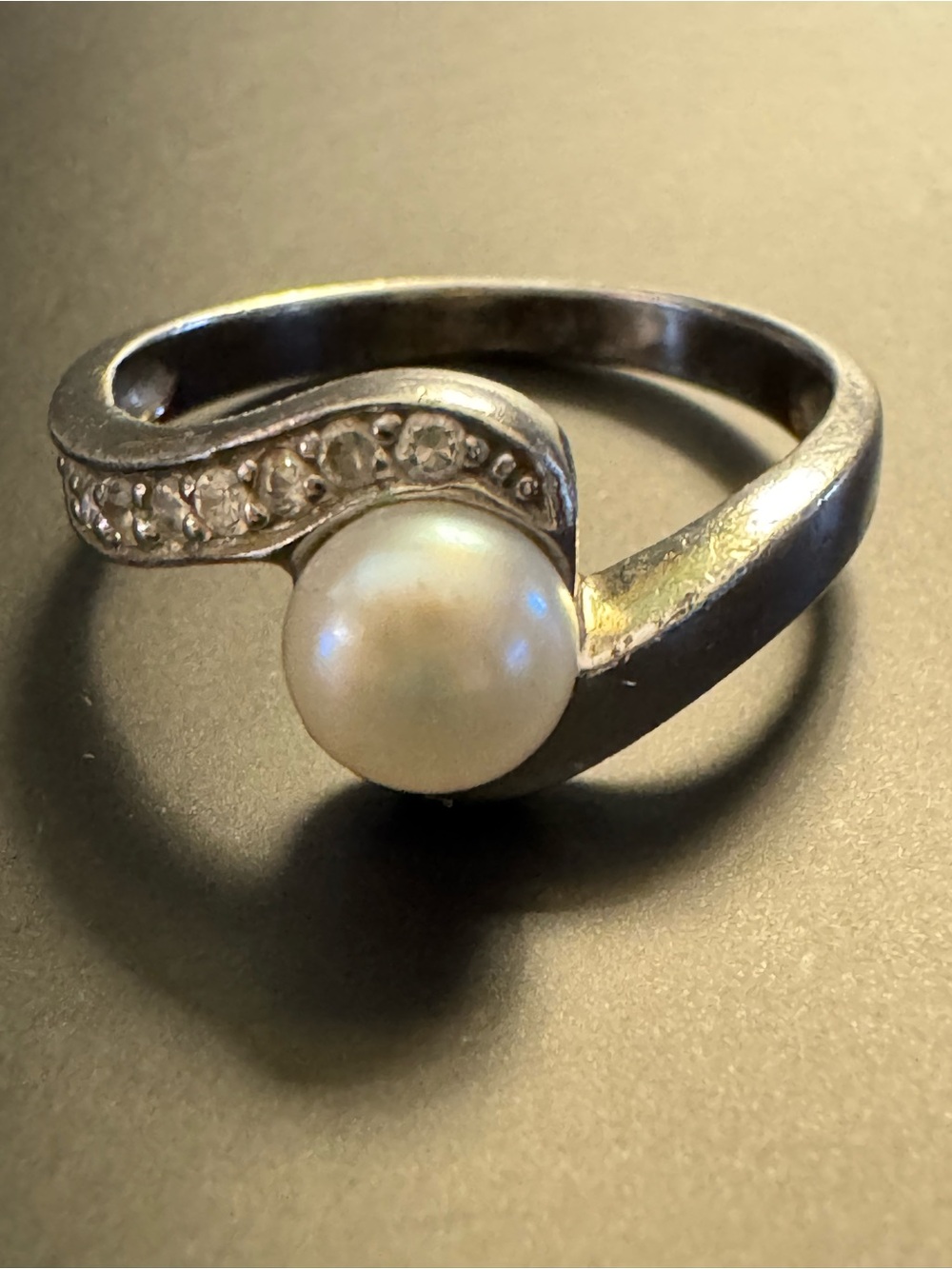 NF 925 Thailand Sterling Silver Pearl Bypass Ring - Size 8
